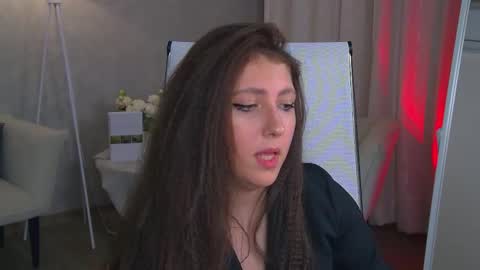 Mary Miller online show from November 15, 12:40 pm