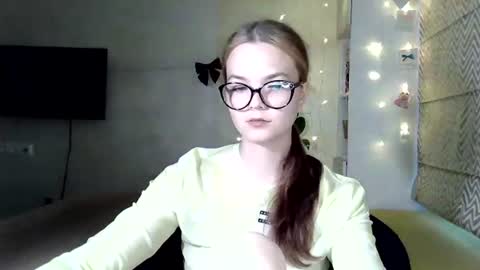 Nessa online show from June 23, 4:13 pm