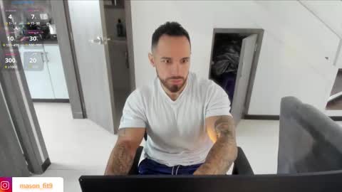 Mason Andre online show from January 11, 3:51 pm