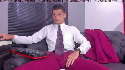 I am Massimo online show from March 10, 1:37 pm