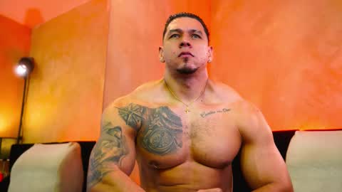 massimowalton2 online show from March 6, 1:54 pm