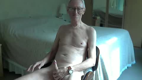 master bates000 online show from October 2, 12:15 pm