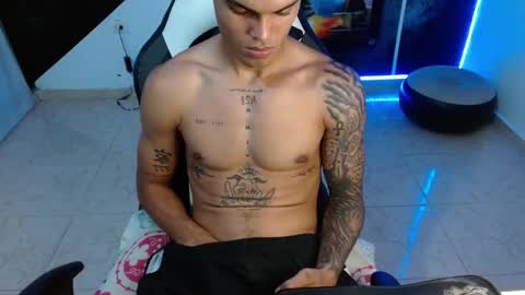 master_black777 online show from February 21, 5:16 pm