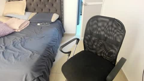 master_boy28 online show from October 7, 5:14 am