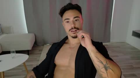 master_lukass online show from May 9, 3:29 pm