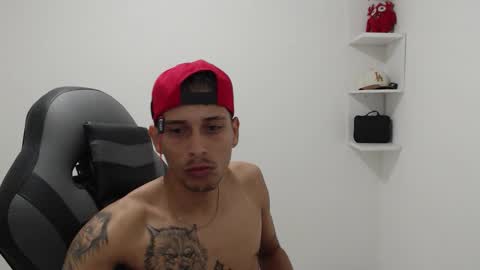 Snapshot of masteralda09 chatting on November 1, 3:39 am Alpha junior online show from November 1, 3:39 am