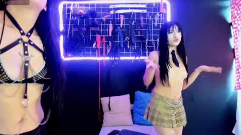Axel And Melany online show from August 4, 12:56 pm