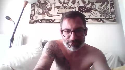Snapshot of masterp17 chatting on September 17, 4:43 pm Master P online show from September 17, 4:43 pm