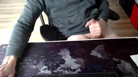 MasturbateMindbreaker online show from November 14, 9:00 am