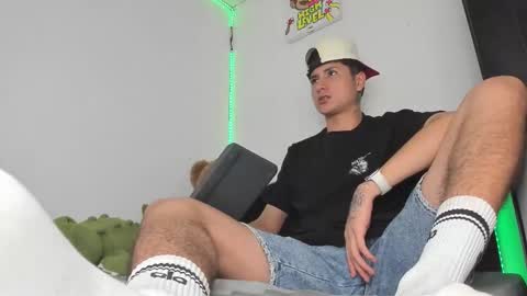 mateo_escobar online show from February 13, 1:42 am