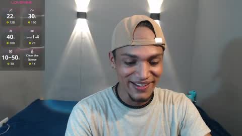 Mateo and Noah online show from May 30, 7:01 pm