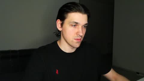 mateo_zeus online show from April 10, 11:42 pm