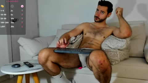 mateoking_ online show from May 26, 10:27 pm