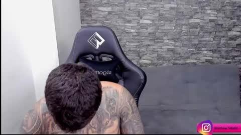 Mathew Independent model online show from April 14, 4:49 am