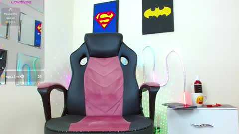 mathewhot3 online show from November 30, 5:36 am