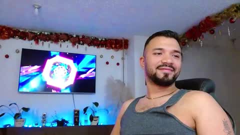 mathewhot3 online show from November 14, 4:03 am