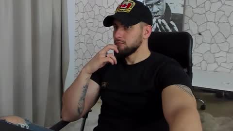 Snapshot of matiasdean chatting on October 24, 10:38 am MatiasDean online show from October 24, 10:38 am