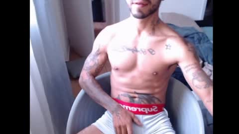 Matias Whiat online show from July 15, 11:37 am