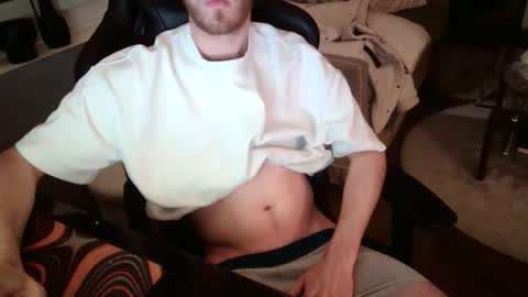 matt1q237916 online show from April 17, 1:52 am