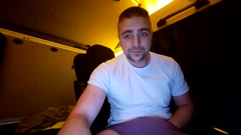 matt2202 online show from December 17, 7:09 pm