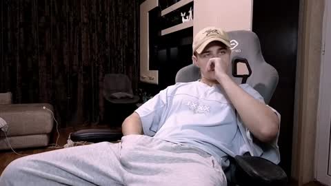 Matt online show from February 4, 12:29 am