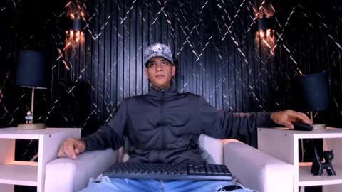 Matt Ruso online show from December 5, 2:44 am