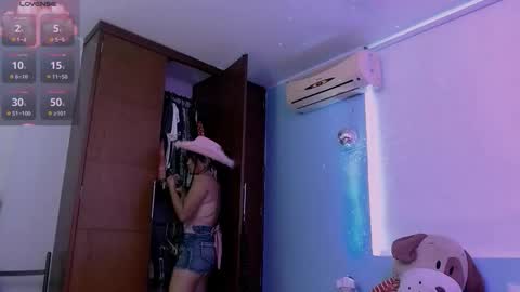 mattilda_18 online show from September 19, 8:12 pm
