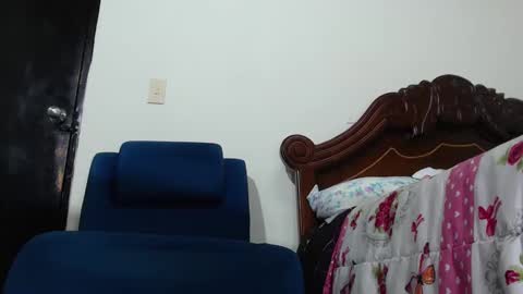 Snapshot of matturewet chatting on September 27, 1:58 am matturewet online show from September 27, 1:58 am