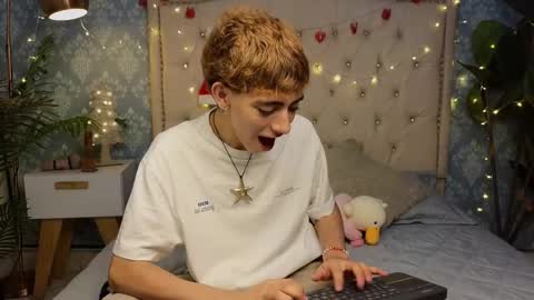 matty_spark online show from December 14, 3:07 pm