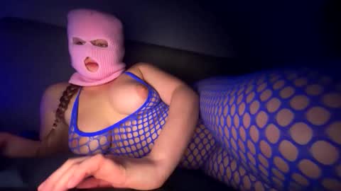 Hornyforyoualways online show from December 5, 8:35 am