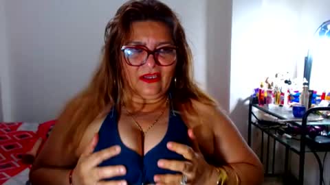 maturehot649 online show from June 20, 3:45 am