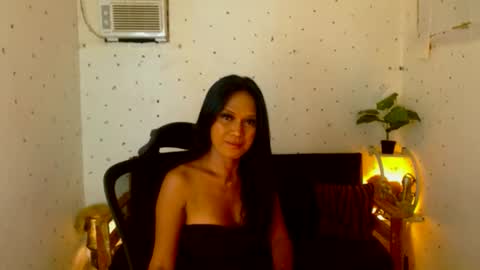 Snapshot of maturity_mommy_intown chatting on October 12, 9:24 am maturity_mommy_intown online show from October 12, 9:24 am