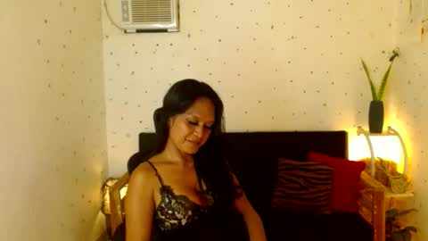 Snapshot of maturity_mommy_intown chatting on September 17, 9:29 pm maturity_mommy_intown online show from September 17, 9:29 pm