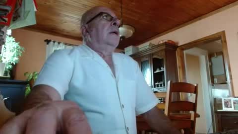 Maurice online show from July 29, 2:50 pm