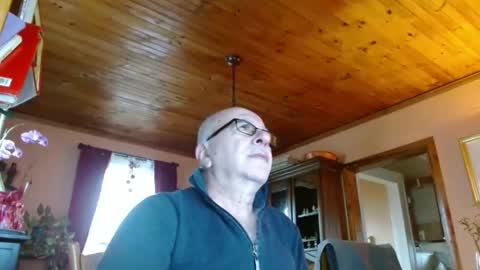 Maurice online show from February 2, 12:46 pm