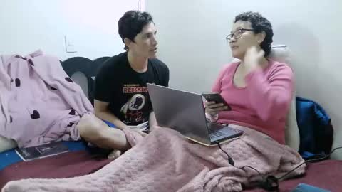 mauroluxandra online show from April 14, 9:40 pm