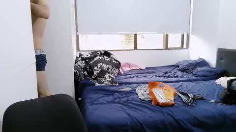 mauroluxandra online show from September 28, 10:30 pm