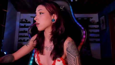 Hilary online show from February 13, 11:47 pm