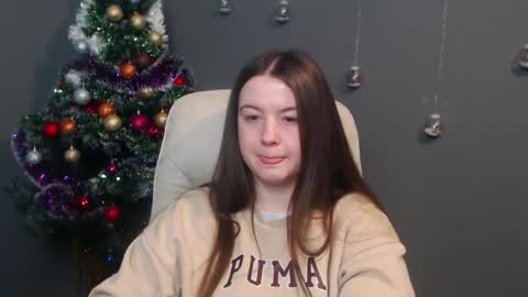 MavkaCute online show from December 18, 7:20 pm