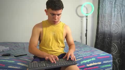 Max online show from November 24, 2:05 pm