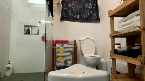 max_hardwood69 online show from November 13, 9:50 pm