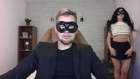 Max  Aliya online show from September 21, 9:02 am