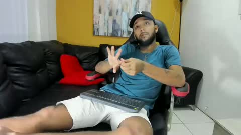 max_sexyhot26 online show from January 15, 2:38 am