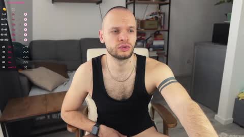Snapshot of max_tesao chatting on February 27, 10:11 am Max online show from February 27, 10:11 am