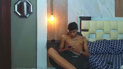 max online show from October 15, 6:16 am