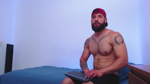 max_xl_ online show from March 25, 5:31 pm