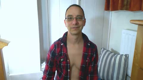 Max Davies online show from November 2, 5:57 pm