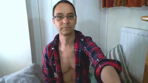Max Davies online show from May 26, 10:32 am
