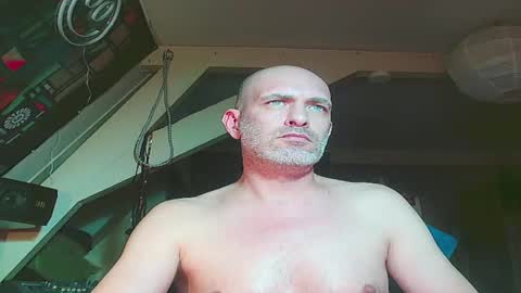 maxhardcore77 online show from March 9, 10:41 pm