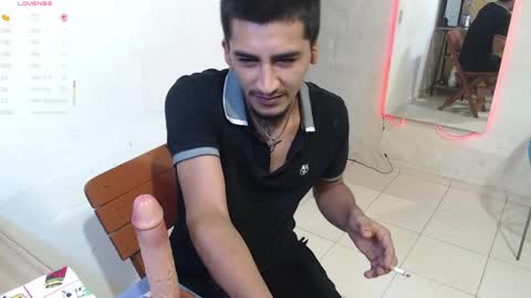 maxi dick online show from April 1, 12:17 pm